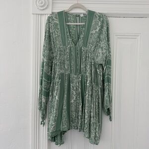 🦊 Floral Long Sleeve Dress in Green